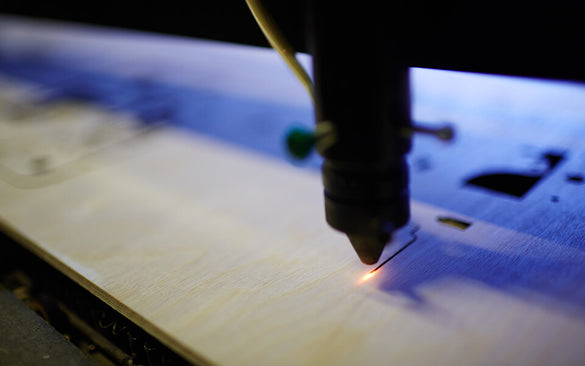 Lasergravur: Funktionsweise und Materialinteraktion