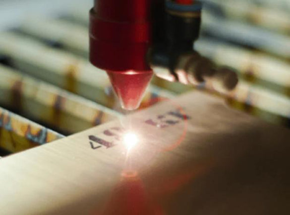 Wie Lasergravur zur Rückverfolgbarkeit von Medizinprodukten eingesetzt wird