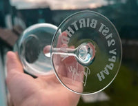 Glas lasern: Ätzen, Gravieren oder Schneiden?