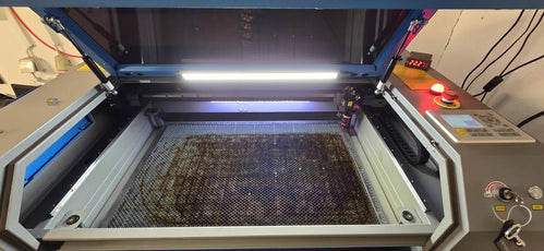 Omtech lasercutter